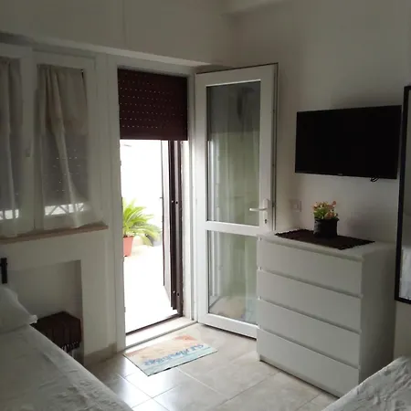 Beb Corallo Homestay *